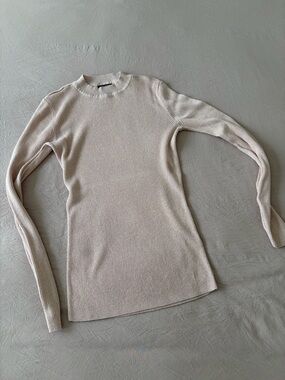 Like new size S Nordstrom/Halogen metallic Blush Ribbed Mock Neck Sweater